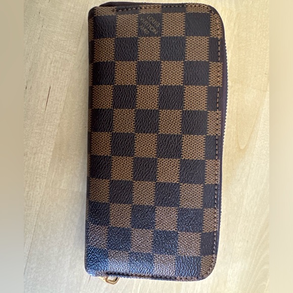 Ebene inspired wallet, brand new unused - Picture 2 of 3